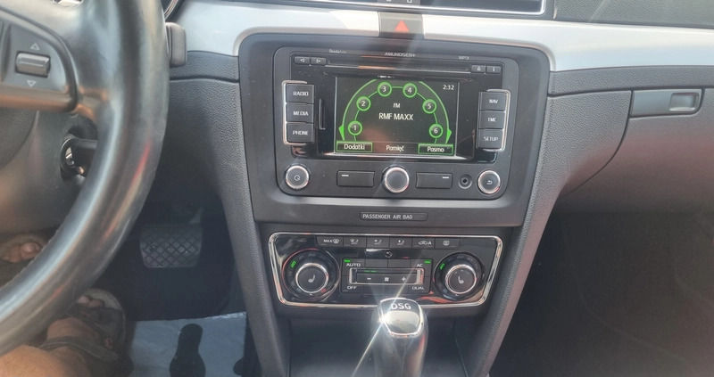 Skoda Superb cena 29900 przebieg: 370000, rok produkcji 2013 z Recz małe 631